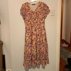 Fashion floral dress; Size large